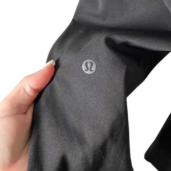Lululemon On The Fly Pant 28 in Black 2 Lounge Comfort Athleisure Travel - Picture 7 of 9